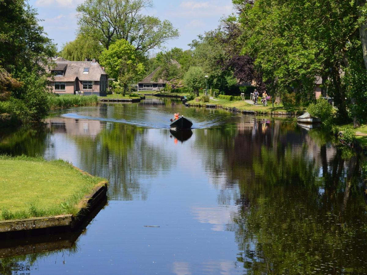 A Cosy House Close To And The Weerribben-wieden National Park, With A Boat Available Hire Holiday home *