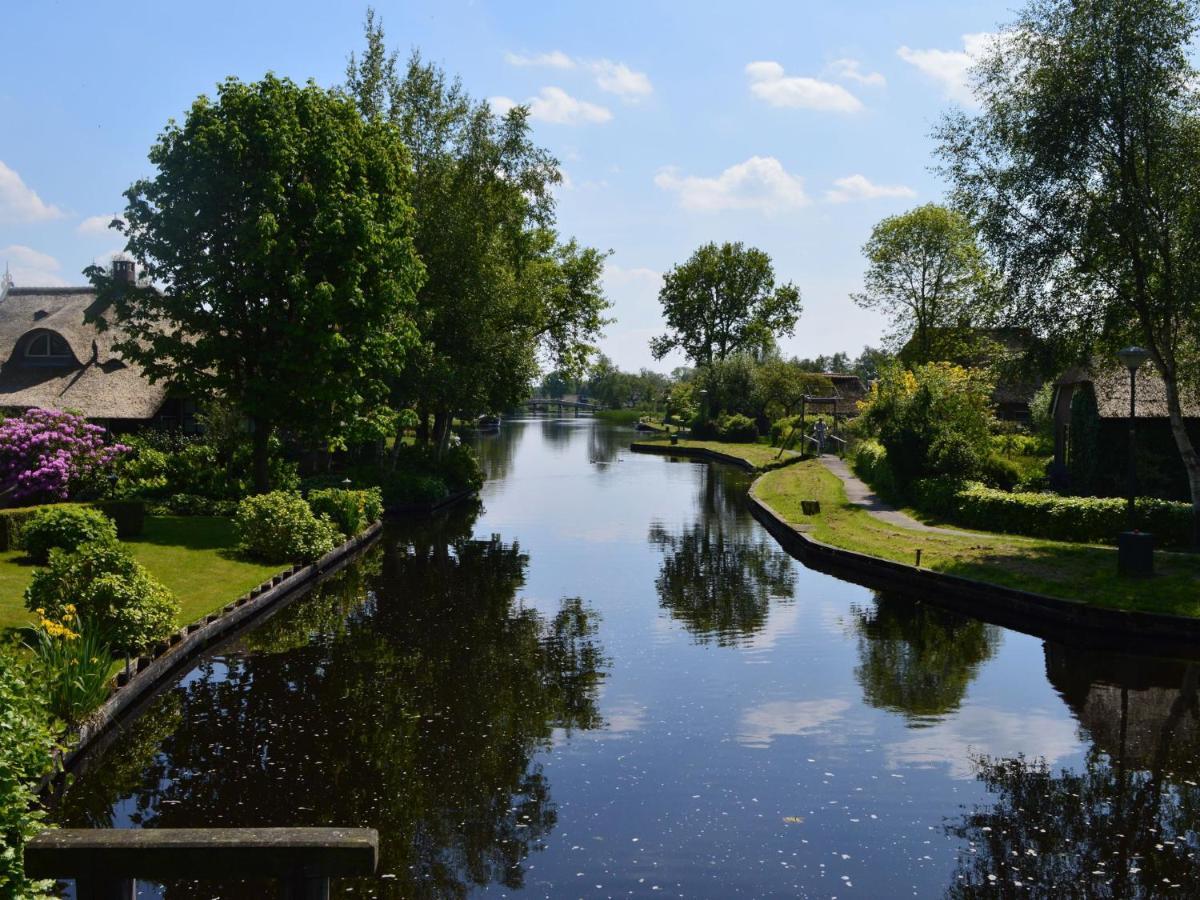 A Cosy House Close To And The Weerribben-wieden National Park, With A Boat Available Hire Holiday home