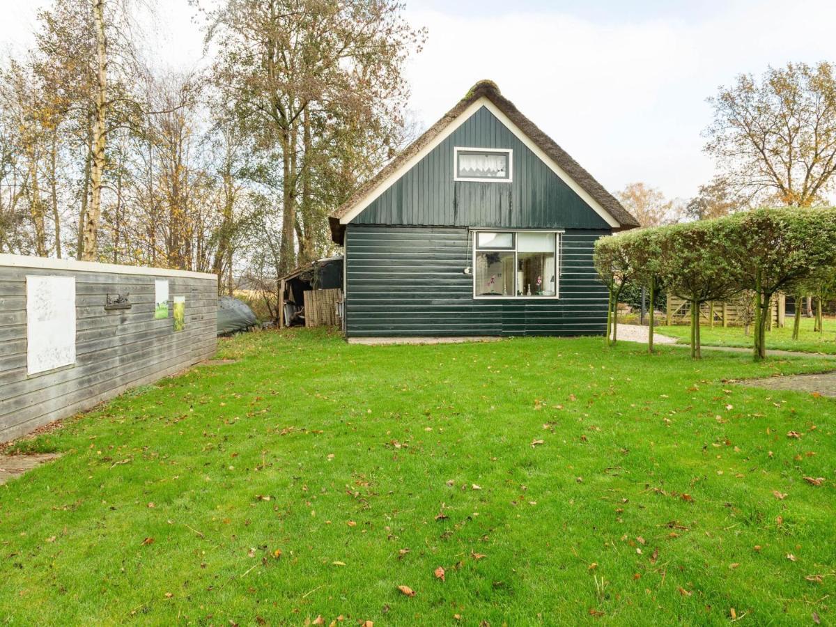 A Cosy House Close To And The Weerribben-wieden National Park, With A Boat Available Hire Holiday home Giethoorn